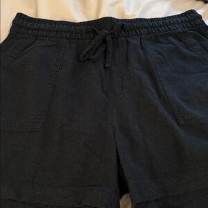 Old Navy Black Elastic-Waist Athletic Shorts
